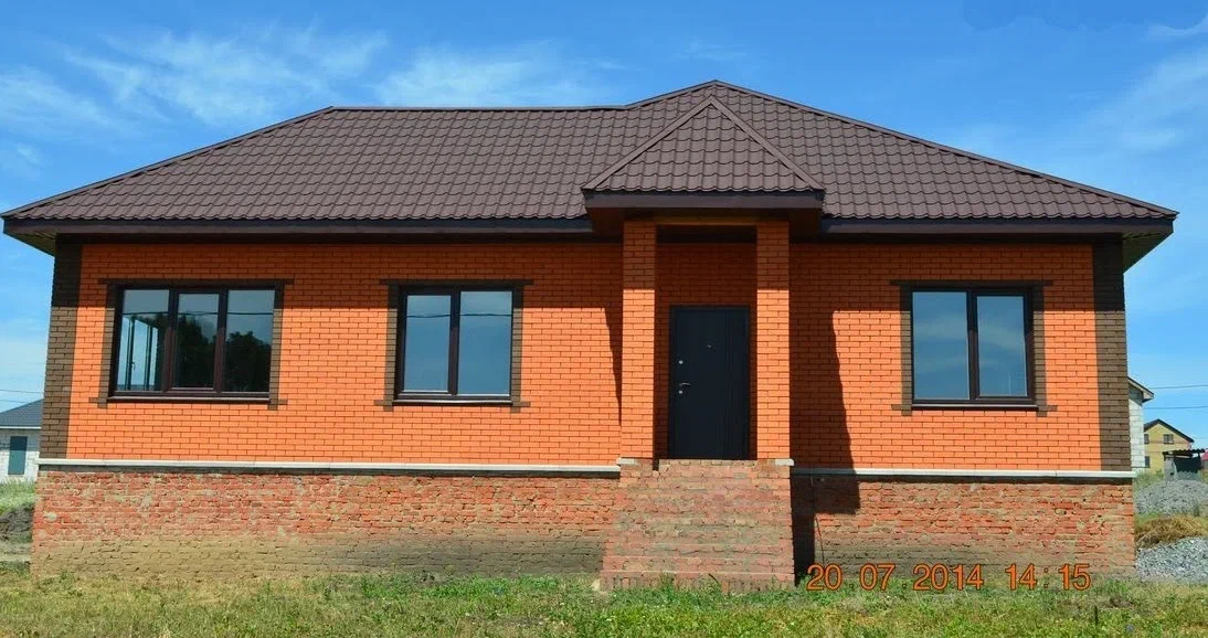 Саранский кирпич лицевой 1.4НФ красный гладкий